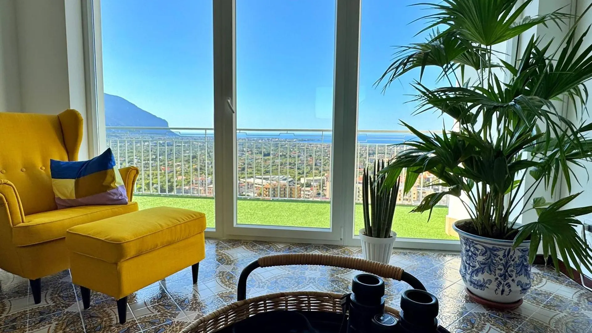 The Best View Sicily&Jacuzzi Carini Apartment