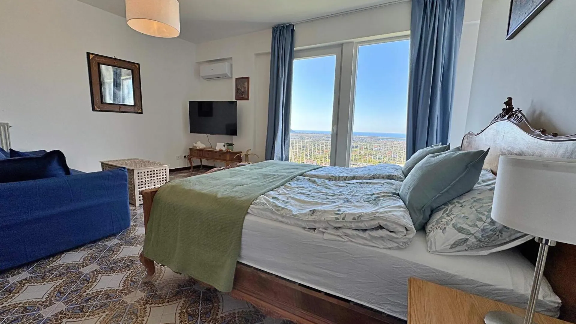 Apartment The Best View Sicily&Jacuzzi Carini Italy